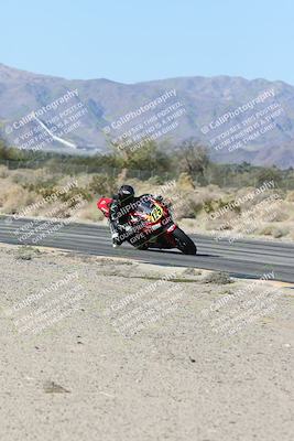 media/Dec-04-2025-Racers Edge (Thu) [[5ebc9f124d]]/3-B Group/3-Session 2 (Turn 7 Inside)/